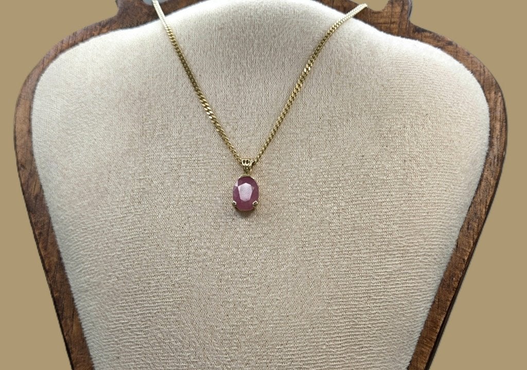 Vintage gouden  hanger met edelsteen robijn. 2026/624, Overige voorstellingen, ., Ophalen of Verzenden, Zo goed als nieuw