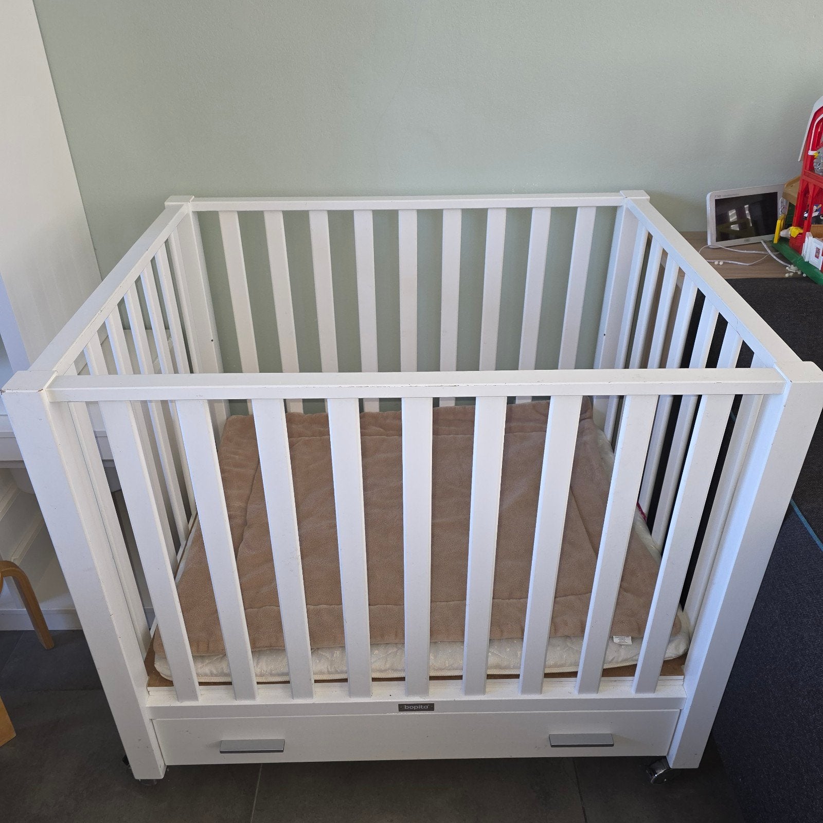 Bopita box met lade en boxkleden, Kinderen en Baby's, Boxen, Ophalen, Gebruikt, Vierkant, Wieltjes