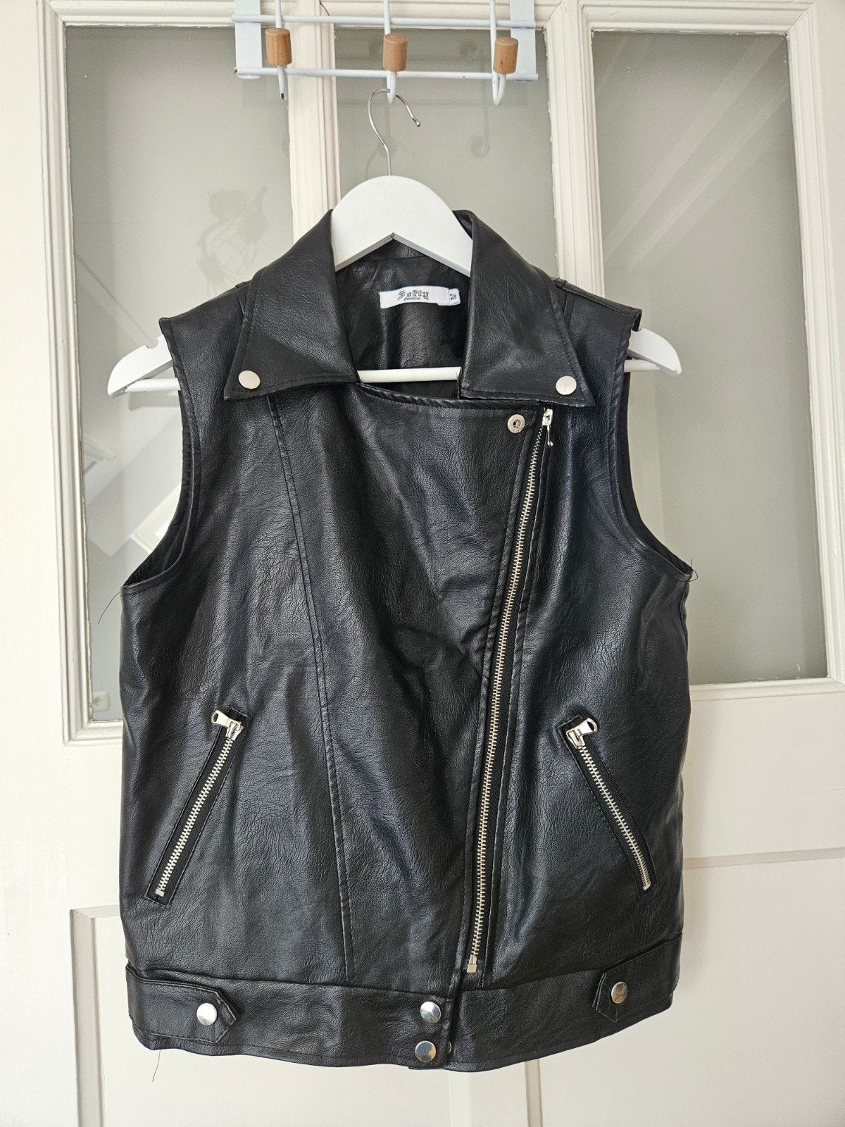 Zwarte biker gilet - Zo goed als nieuw, Kleding | Dames, Maat 38/40 (M), Zwart, Ophalen of Verzenden, Zo goed als nieuw