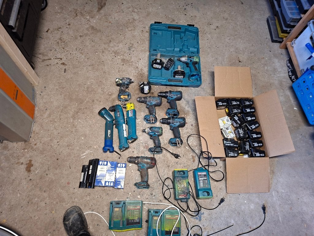 partij accu makita boormachine ect ect, Ophalen, Gebruikt, Boormachine, Variabele snelheid