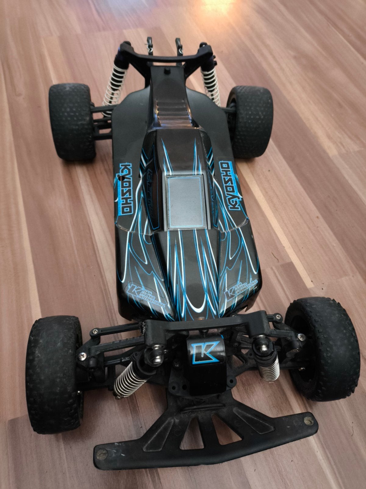 Kyosho Kobra RC met extra 3421kv motor evt te ruil, Hobby en Vrije tijd, Modelbouw | Radiografisch | Auto's, Gebruikt, Auto offroad
