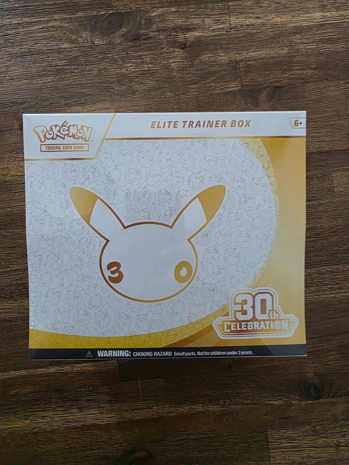 Pokémon 30th Anniversary Elite Trainer Box Nieuw & Sealed, Ophalen of Verzenden