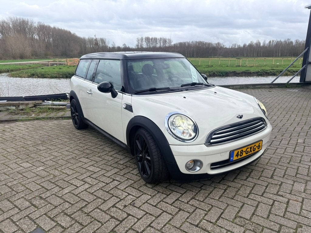 MINI Clubman 1.6 Cooper Chili (bj 2008, automaat), Auto's, Mini, 1160 kg, Gebruikt, 4 cilinders, Wit