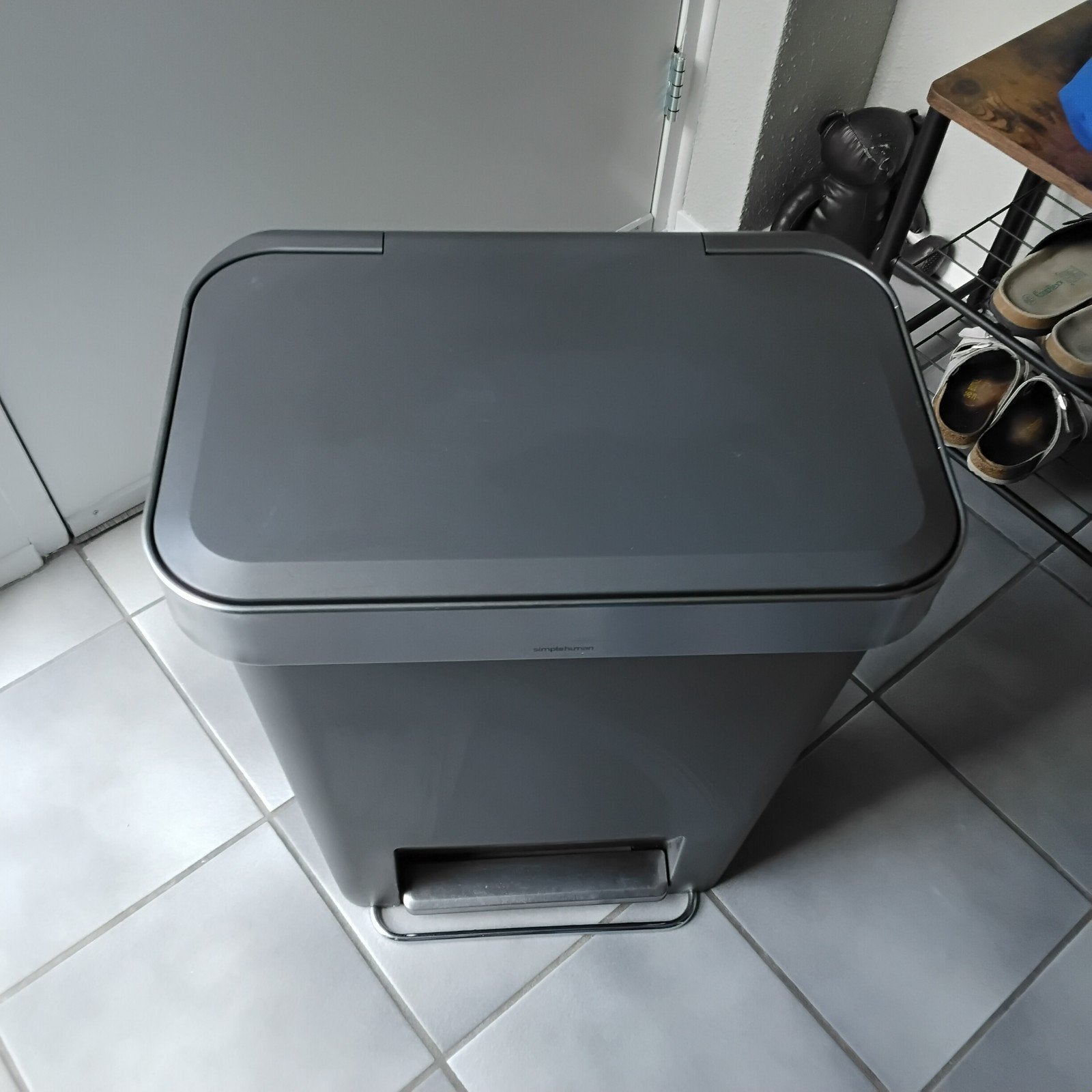 Simplehum prullebak, 40 liter of meer, Ophalen
