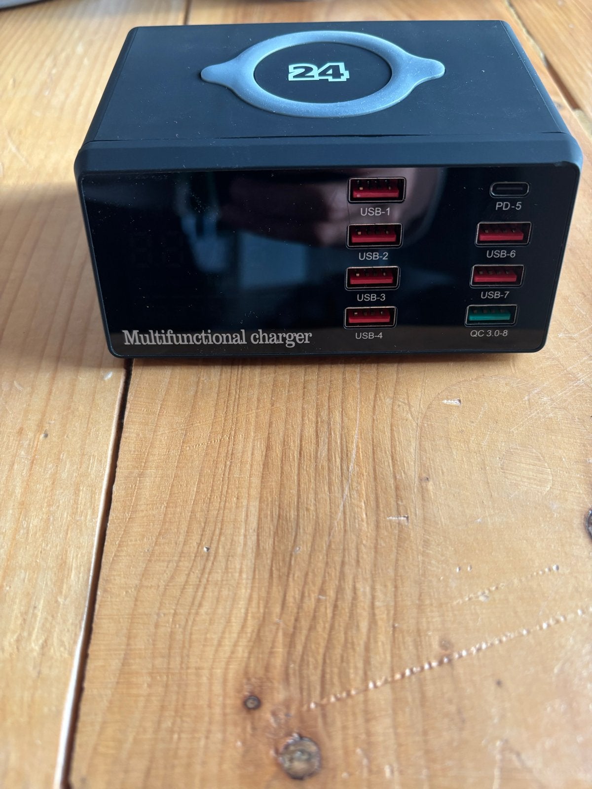 Multifunctionele 8-poorts draadloze oplader met display, Telecommunicatie, Mobiele telefoons | Telefoon-opladers, Universeel, Verzenden
