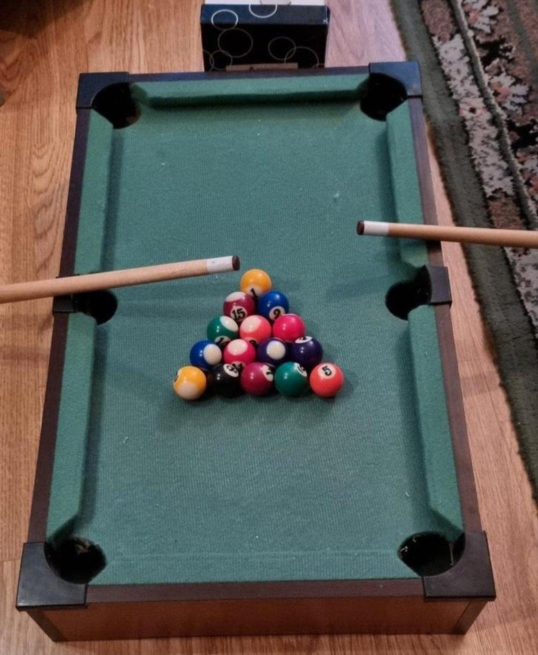 Pooltafel. met ballen., Ophalen of Verzenden, Zo goed als nieuw, Pooltafel