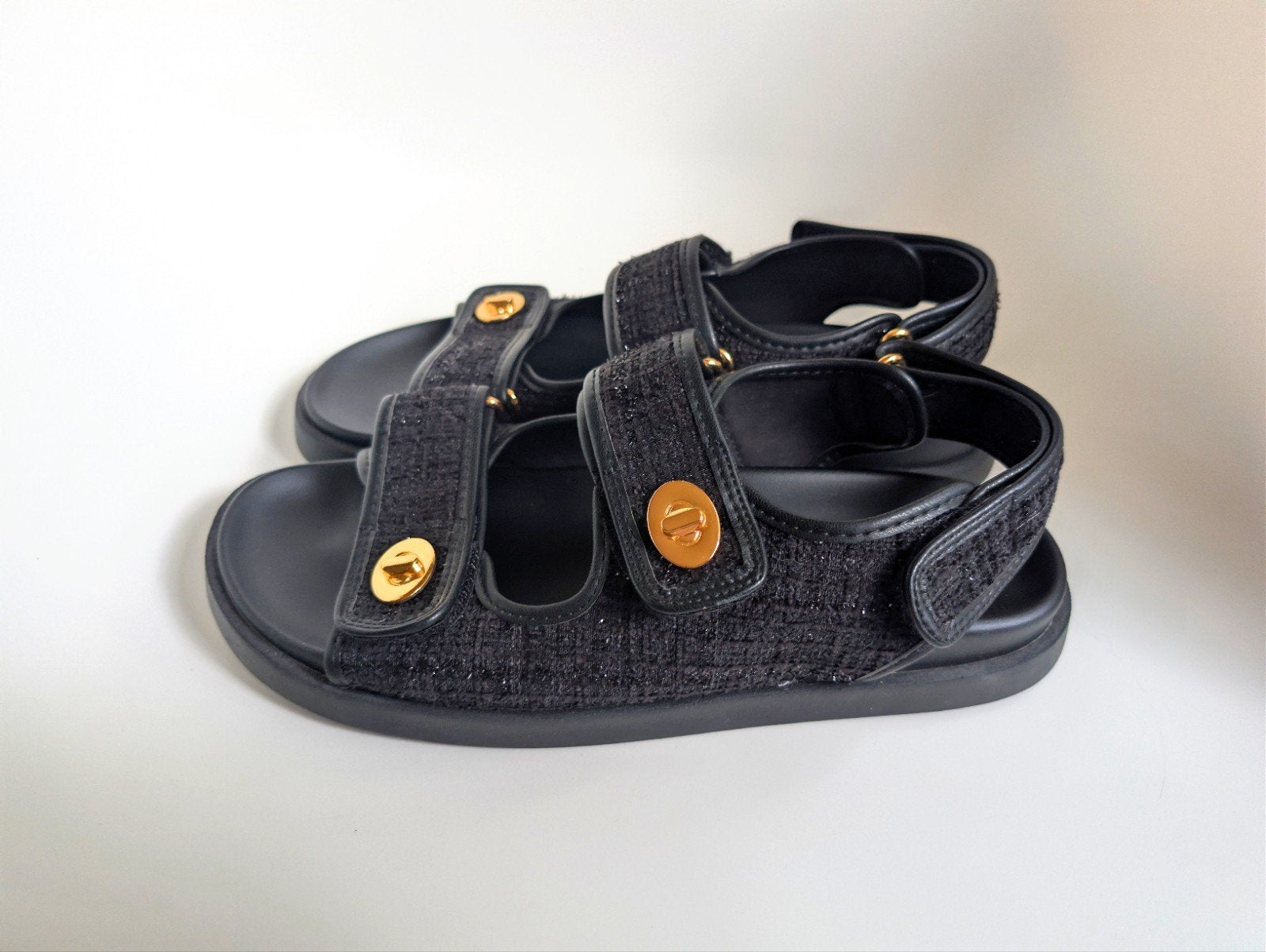 H&M zwarte boucle sandalen - maat 42, H&M, Zwart, Zo goed als nieuw, Sandalen of Muiltjes