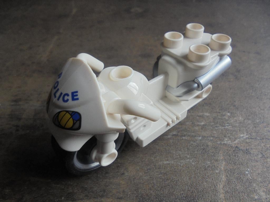 Lego Duplo Motorcycle (zie foto's) 4, Kinderen en Baby's, Speelgoed | Duplo en Lego, Ophalen of Verzenden, Gebruikt, Losse stenen