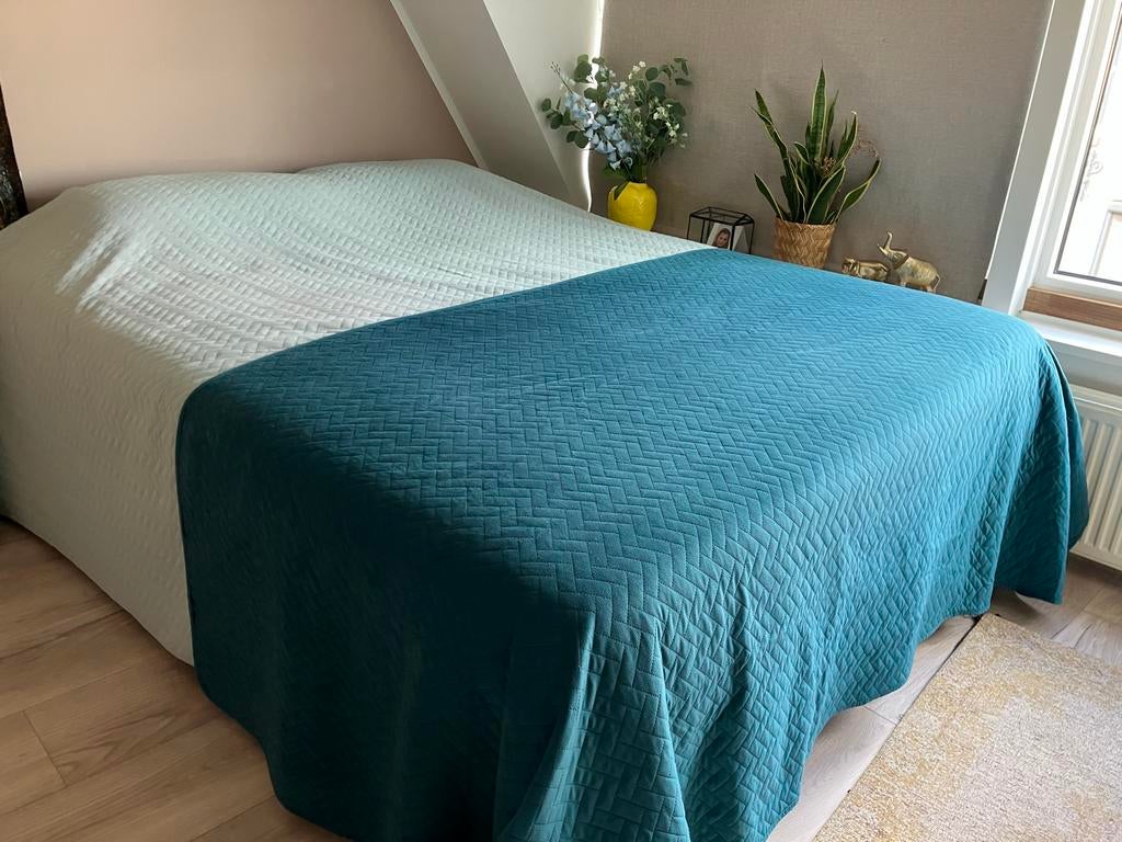 Tweepersoonsbed +laden+plaid 160x210 met extra dik matras, Huis en Inrichting, Slaapkamer | Bedden, Ophalen, Overige materialen