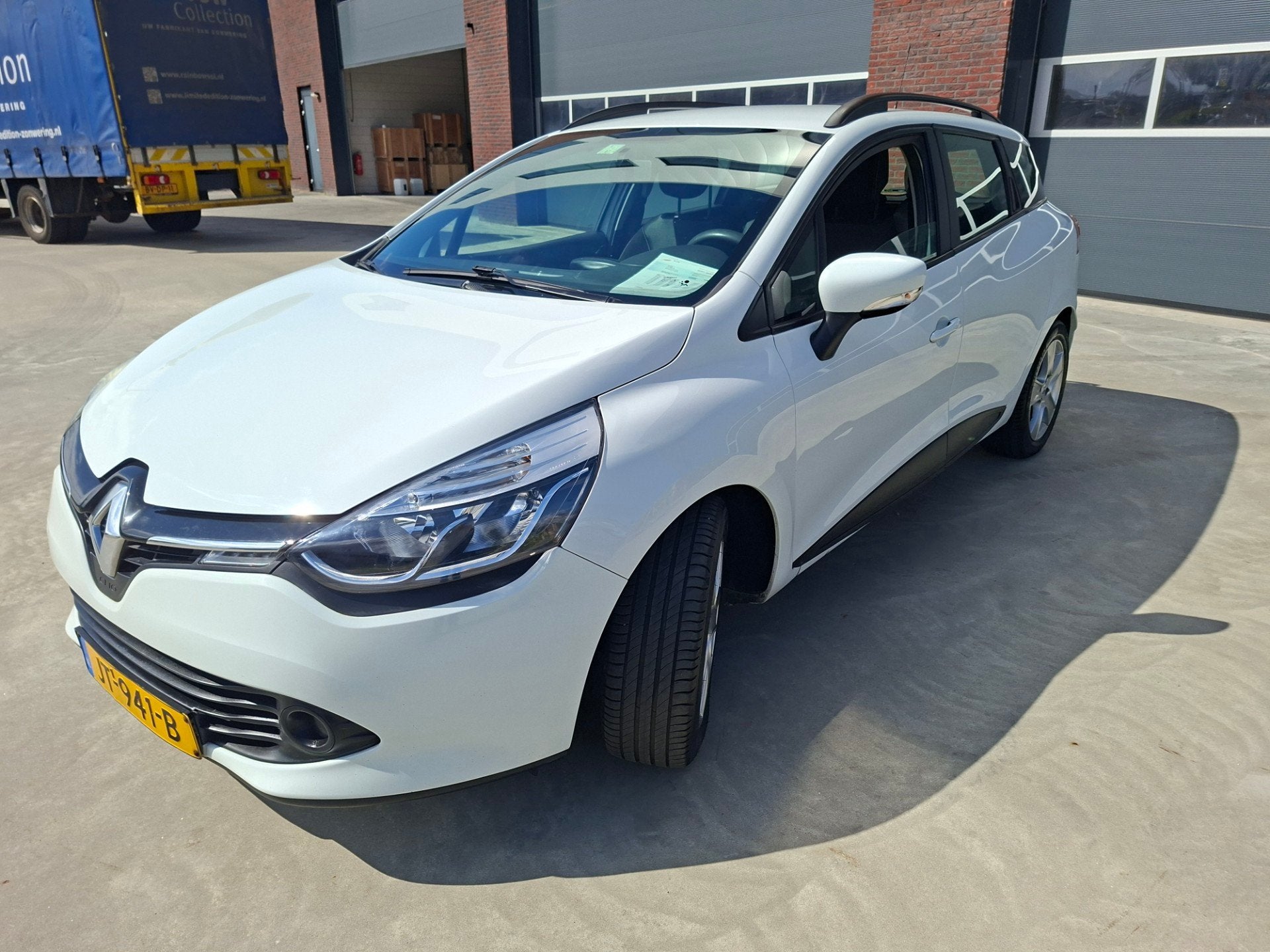 Renault Clio Estate 1.5 dCi ECO Expression AIRCO NAV LMV, Voorwielaandrijving, Stof, Gebruikt, Euro 6