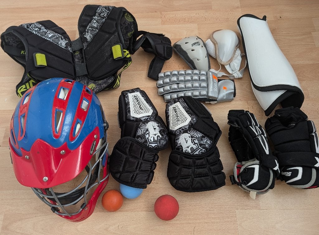 Lacrosse helm en set voor lichaamsbescherming, Ophalen, Maat 52/54 (L), Overige kleuren, Diverse merken