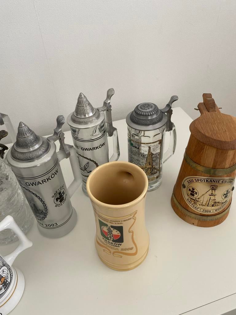 Verzameling van 9 unieke bierpullen met deksel, Ophalen