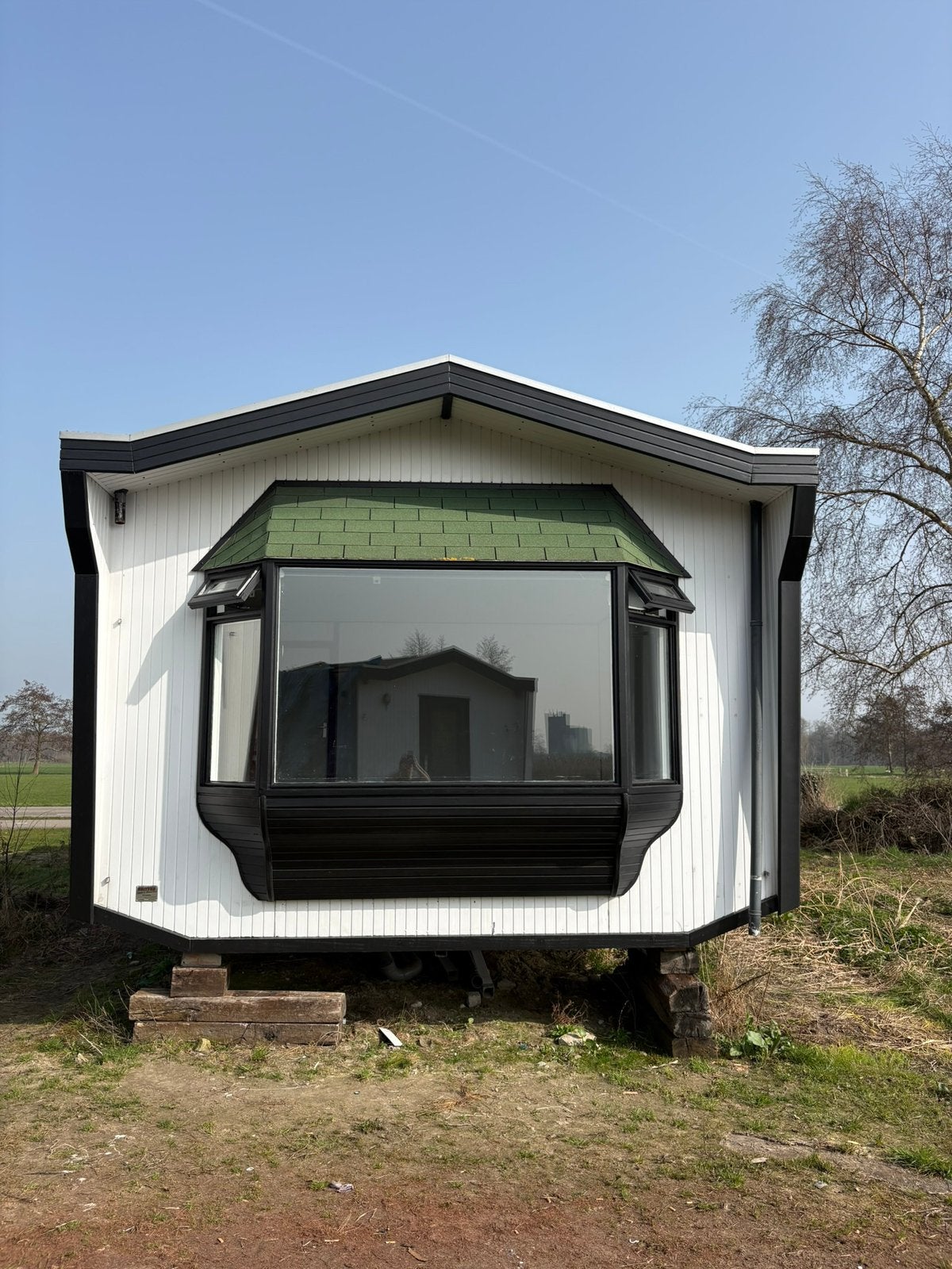 Ruime chalet met aanbouw 1 geheel (85 m²), transportklaar, Meer dan 6