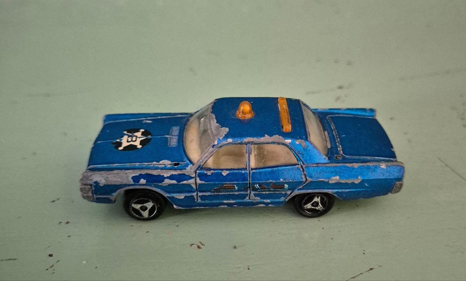 Majorette Plymouth Fury Police model jaren '70 schaal 1:24, Hobby en Vrije tijd, Modelauto's | 1:24, Ophalen