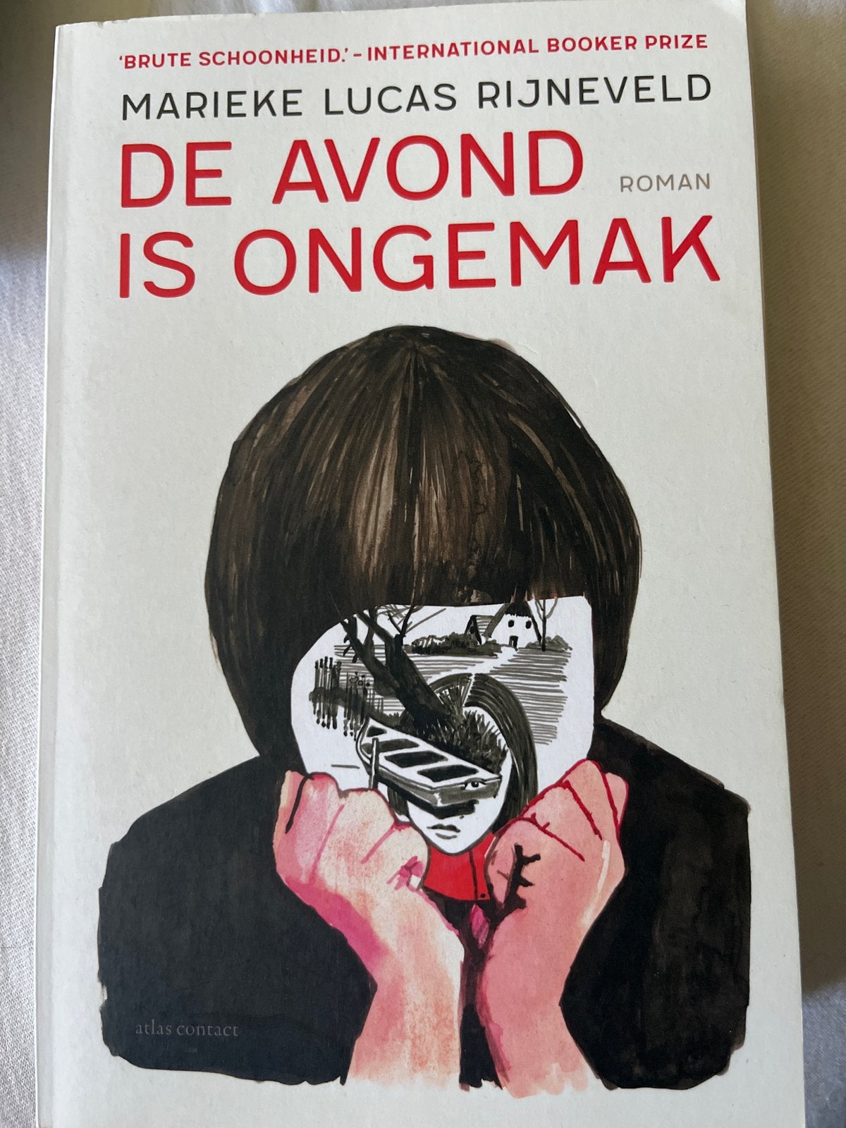 De Avond Is Ongemak - Marieke Lucas Rijneveld, Ophalen of Verzenden, Zo goed als nieuw, Nederland