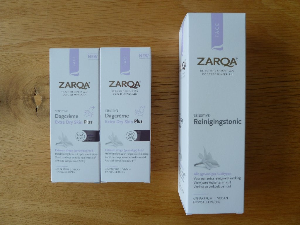 Zarqa dagcreme Extra Dry Skin Plus, Reinigingstonic sensitiv, Ophalen of Verzenden, Nieuw, Gehele gezicht, Verzorging