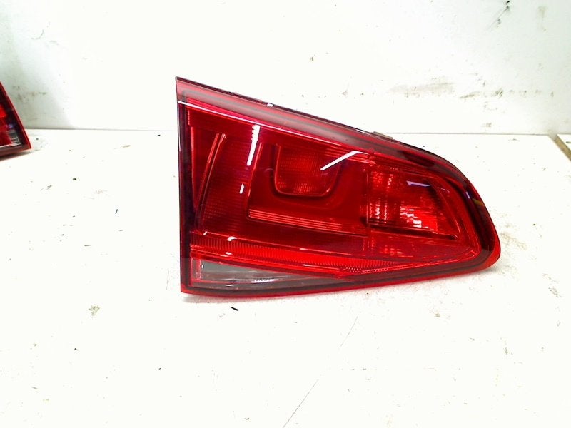 Achterlicht Links Achterklep golf 7 Golf VII (AUA) 2014, Auto-onderdelen, Gebruikt, Volkswagen, Volkswagen AG, Kundenbetreuung@volkswagen.de