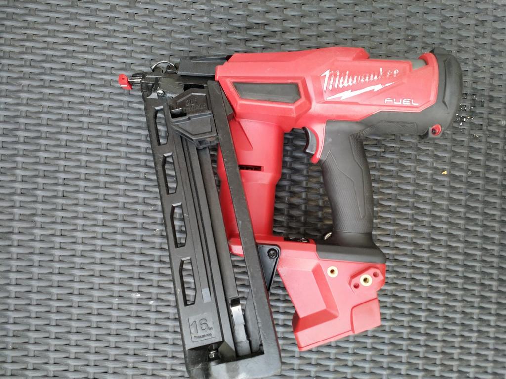 Milwaukee M18 accu Tacker Body, Ophalen of Verzenden