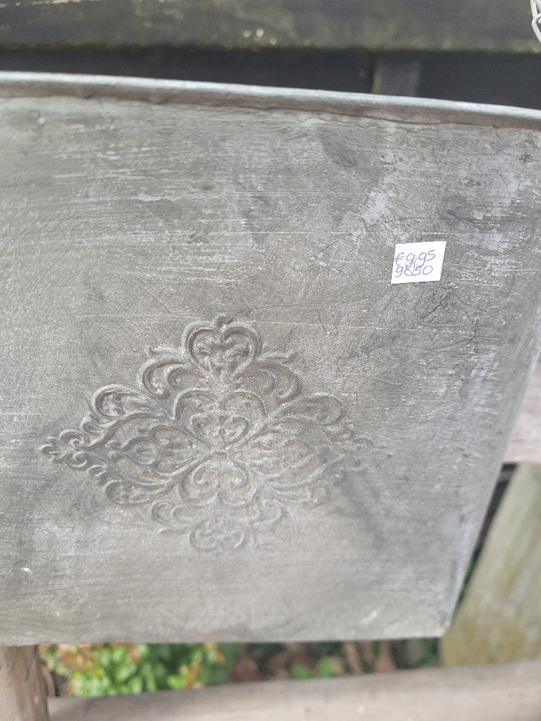 Nieuwe zinken plantenhangers prijs p/st vanaf 7.95, Heikant 21 Kaatsheuvel, Belle Vieille Brocante, Nieuw, Ophalen of Verzenden