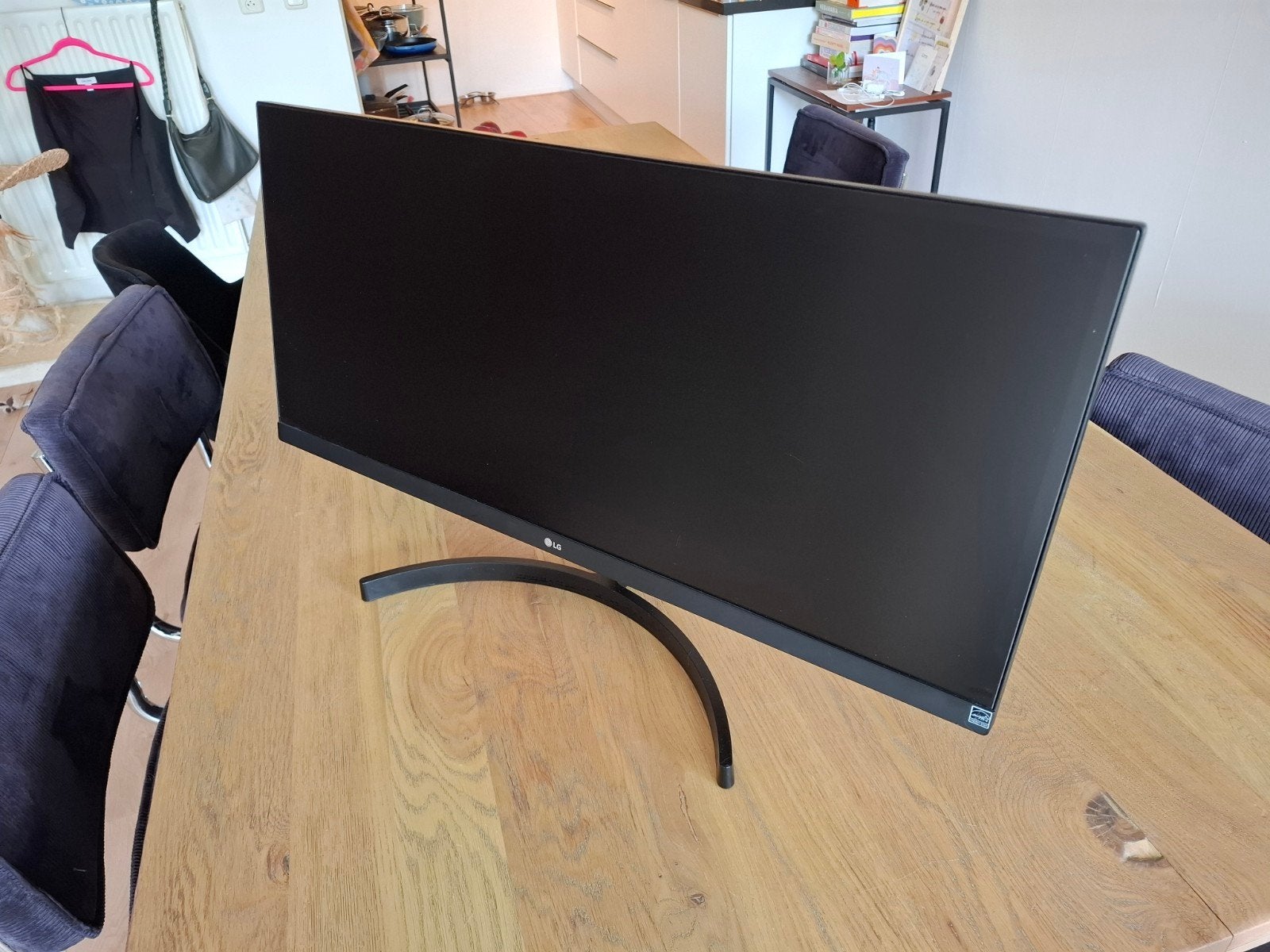 Groot LG computerscherm, Computers en Software, Monitoren, Ophalen, 60 Hz of minder, HDMI