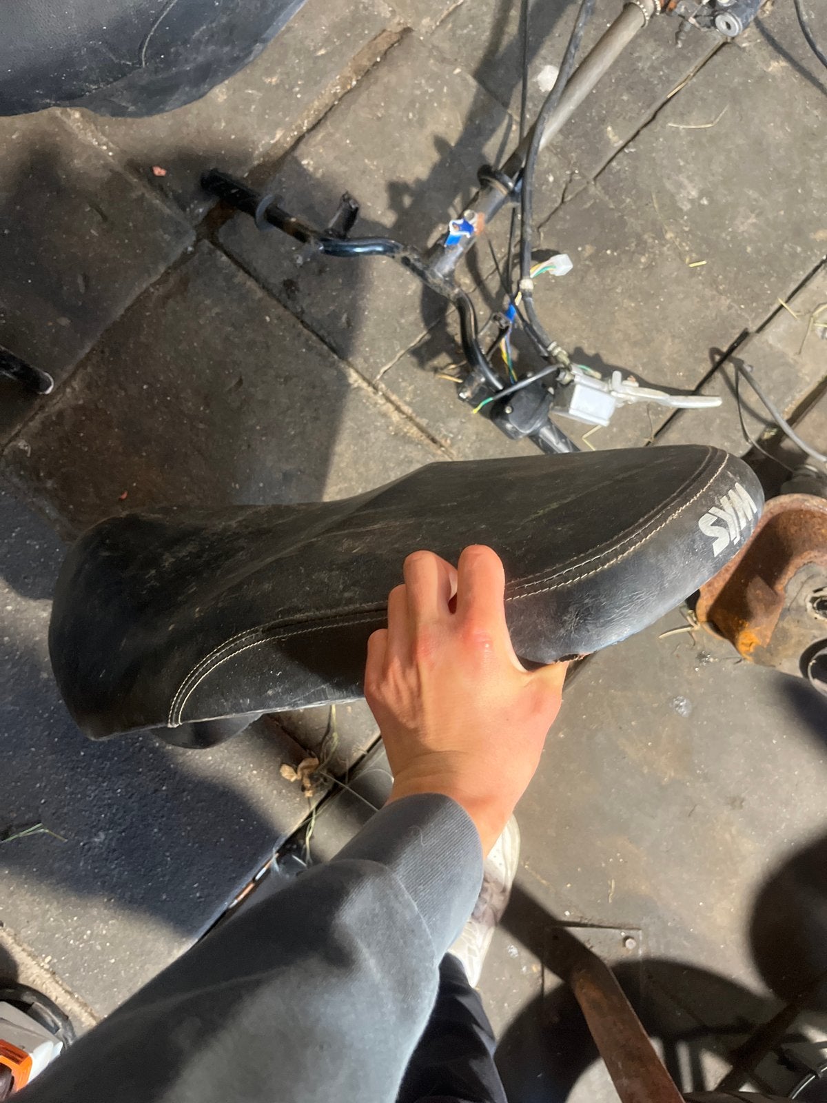 Scooter onderdelen: Kymco en Sym zadels, uitlaten, tanks, Fietsen en Brommers, Brommeronderdelen | Scooters, Ophalen, Gebruikt