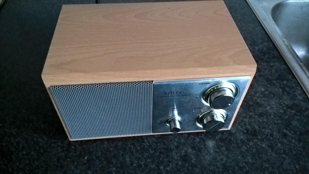 TE koop aangeboden mooi radio .merk Xiron doe gepast bod, Audio, Tv en Foto, Radio's, Ophalen of Verzenden, Gebruikt, Radio