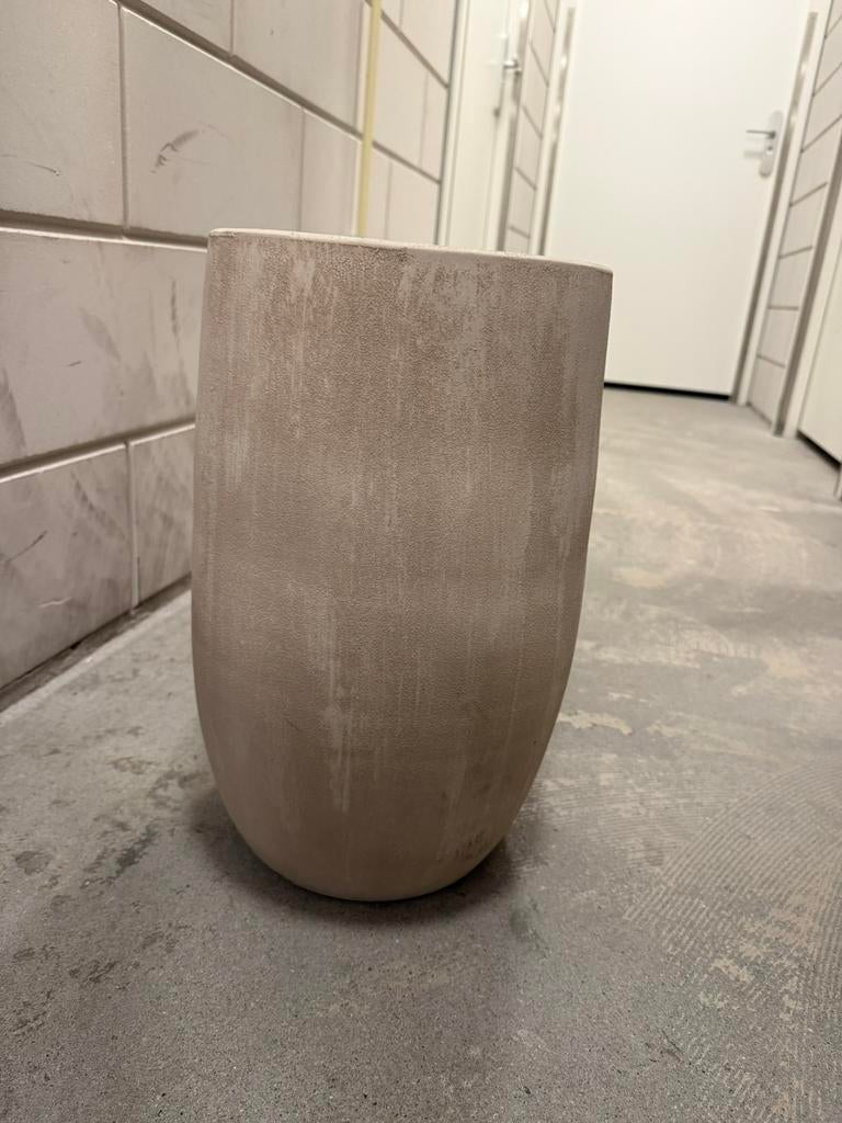 Plantpot Fleurop beige, Tuin en Terras, Bloempotten, Nieuw, Aardewerk, Binnen, 40 tot 70 cm, Minder dan 25 cm, Rond, Ophalen