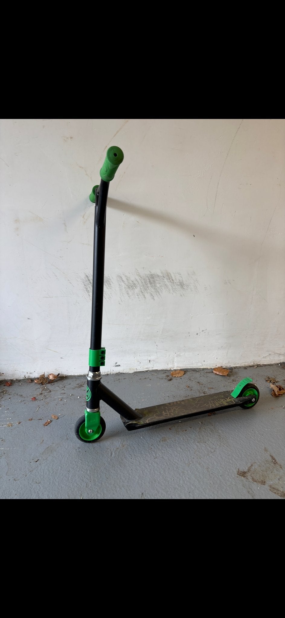 Stuntstep zwart/groen - Story Bandit, Ophalen, Gebruikt, Gewone step