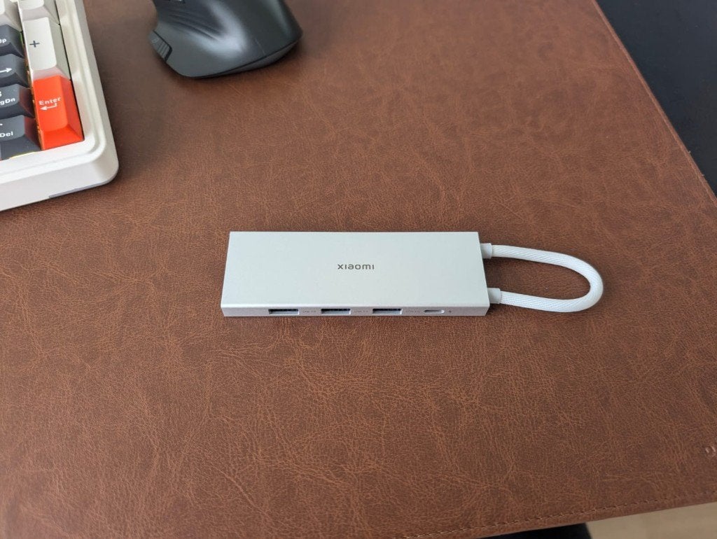 Xaiomi 5 in one type c hub, Computers en Software, Ophalen, Zo goed als nieuw, USB-hub, Harde schijf