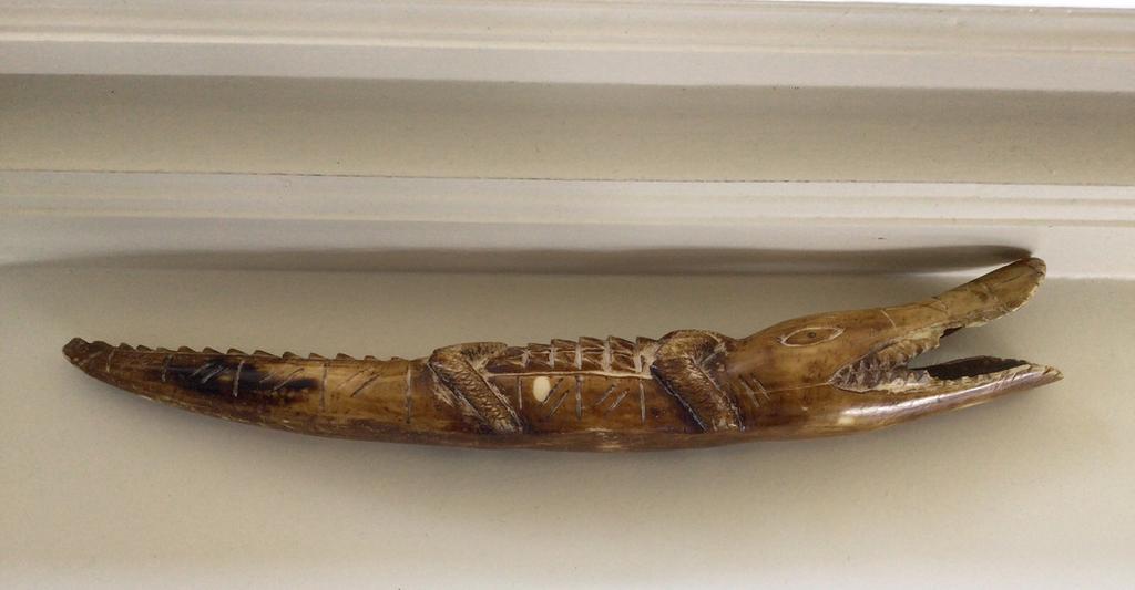 Krokodil Indisch houtsnijwerk, Ophalen of Verzenden, Zo goed als nieuw, Reptiel of Amfibie, Overige typen