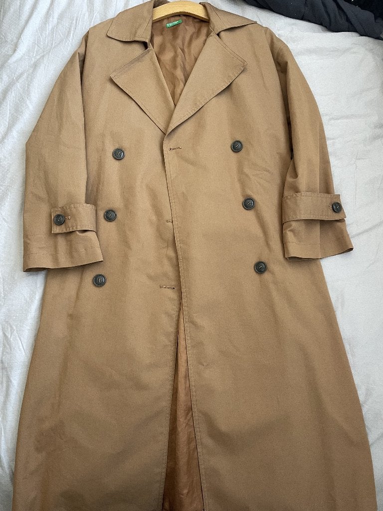 Geweldige trenchcoat United Colors of BENETTON S, Benetton, Beige, Ophalen of Verzenden, Zo goed als nieuw