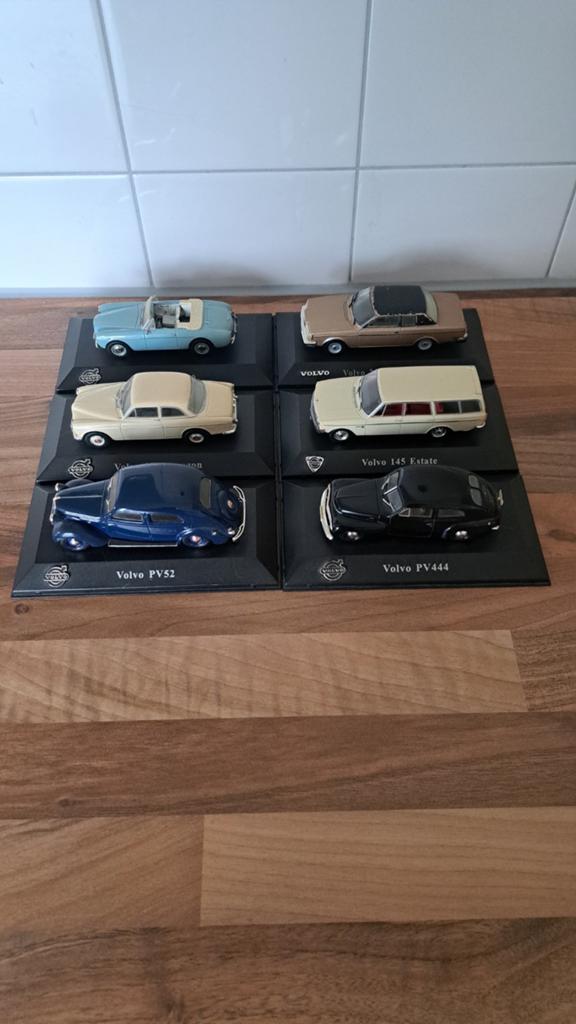 Set van 6 Volvo modelauto's - Zo goed als nieuw, Hobby en Vrije tijd, Modelauto's | 1:43, Zo goed als nieuw, Auto, Overige merken