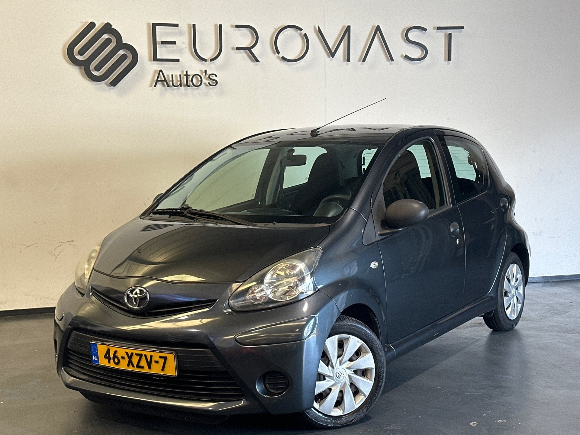 Toyota Aygo 1.0 VVT-i Comfort Airco | 5deurs | Nieuw apk | N, Auto's, Voorwielaandrijving, Euro 5, Gebruikt, Emergency brake assist