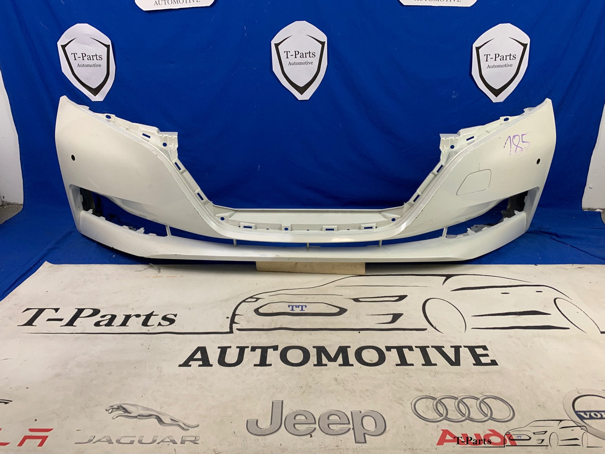 Nissan leaf voorbumper bumper 2017+ PDC, Auto-onderdelen, Info@fabrikant.eu, Ophalen of Verzenden, Bumper, Fabrikant BV