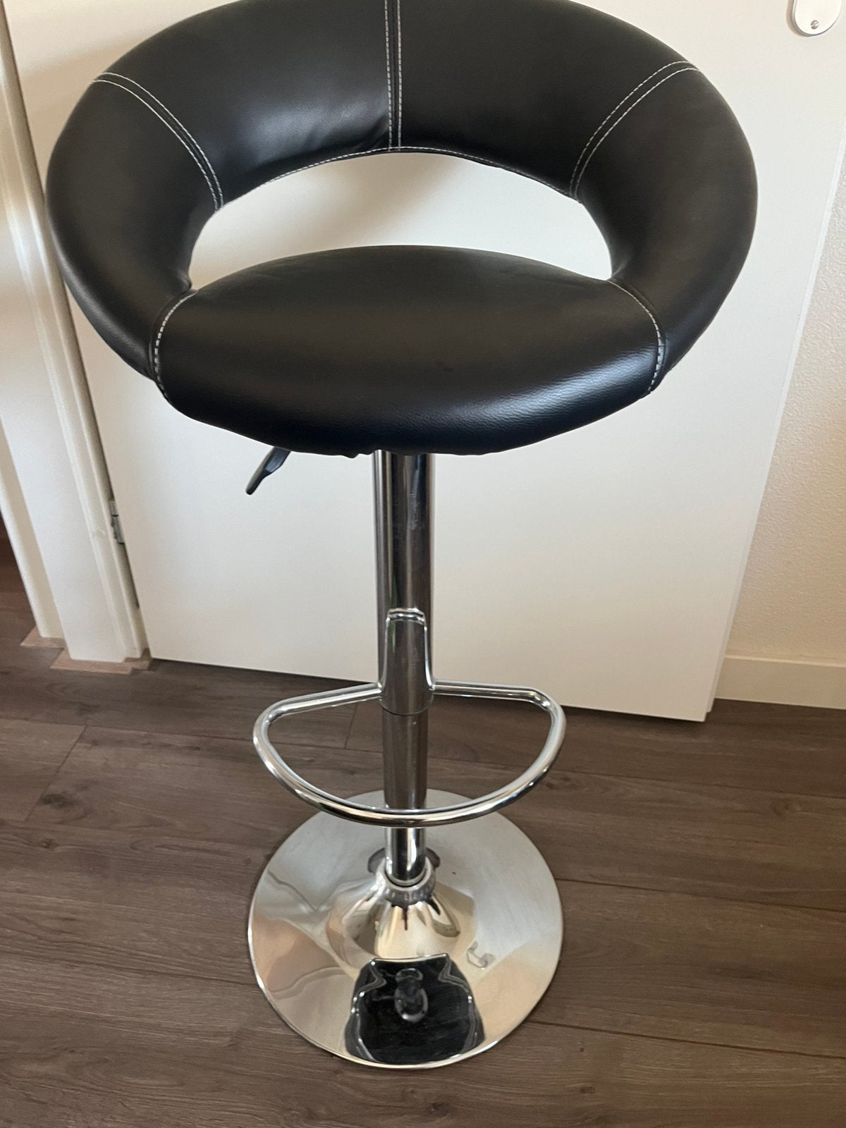 Barkruk van nepleer, Ophalen, Kunststof, In hoogte verstelbaar, 60 tot 90 cm