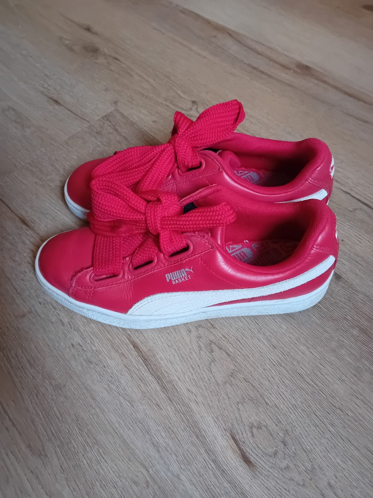 Puma Basket sneakers rood maat 40.zgan, Puma, Ophalen of Verzenden, Rood, Sneakers of Gympen
