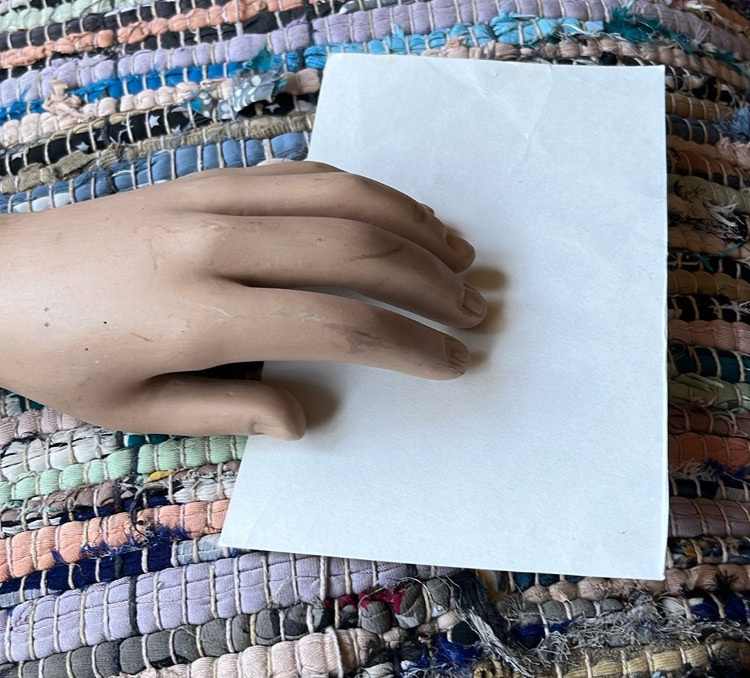 Oude Hand van Etalagepop - 25 euro, Ophalen of Verzenden