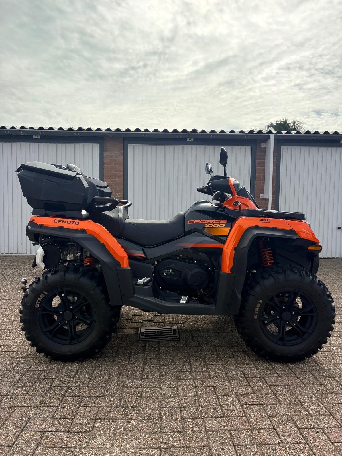 CFMOTO CFORCE 1000 Quad - Zeer weinig kilometers!, 2 cilinders