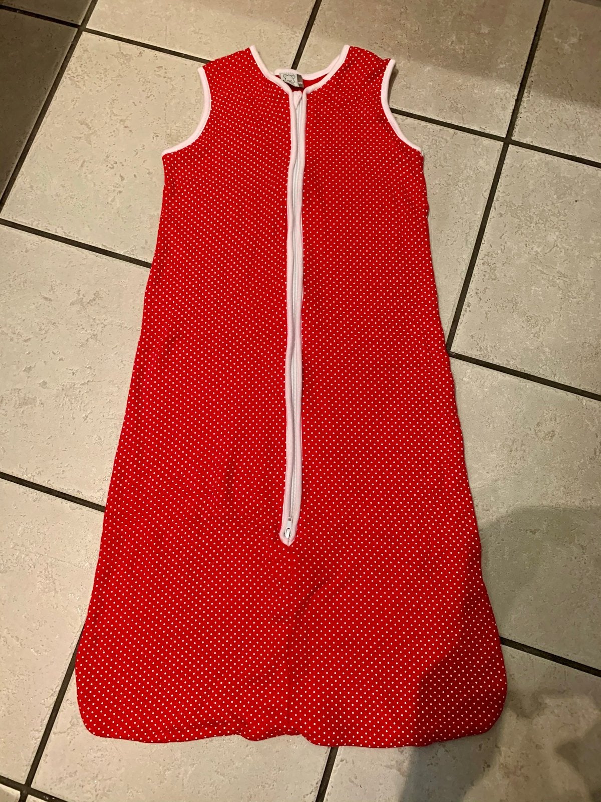 TE KOOP: fijne slaapzak voor meisje 90cm ZGAN, Wasbaar, Zo goed als nieuw, 90 cm, Rood