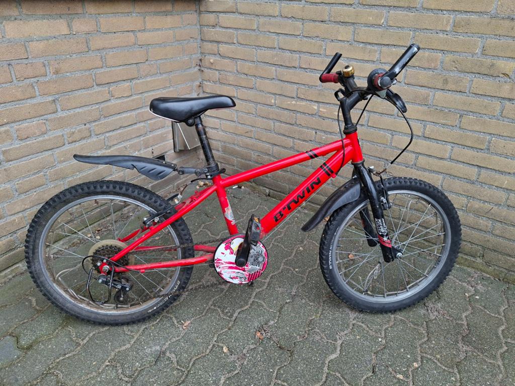 Btwin kinder fiets, Ophalen of Verzenden, Gebruikt, 20 inch of meer
