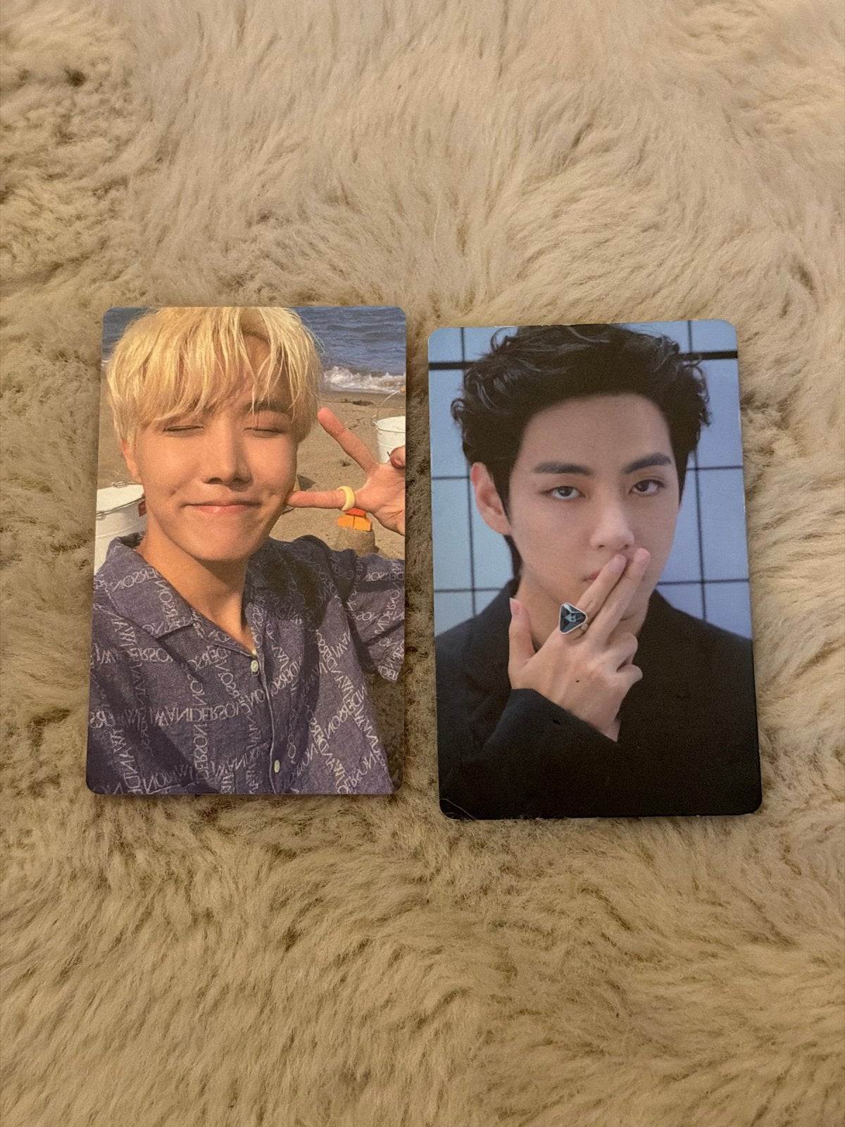 BTS Butter & Proof Album PC's - J-Hope & V Photocard, Ophalen of Verzenden, Zo goed als nieuw