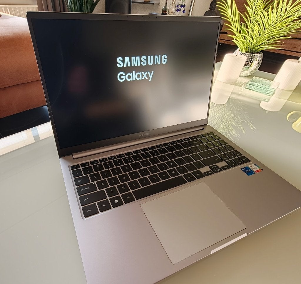 Samsung Galaxy Book 4 | 15.6 inch | i7 | 16GB | 512GB SSD, Computers en Software, Windows Laptops, Ophalen, Intel® Core™ i7 , 512 GB