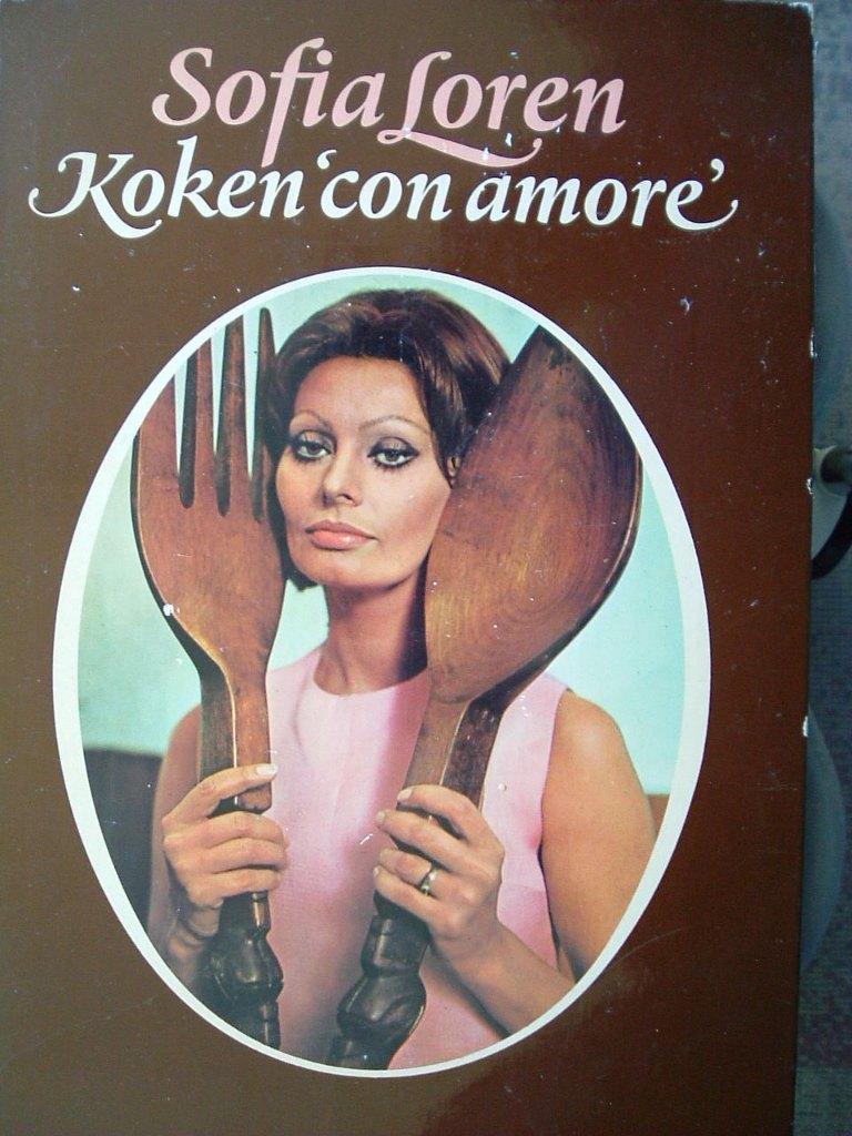 Koken con amore - Sofia Loren - 1971., Boeken, Kookboeken, Gelezen, Italië, Ophalen of Verzenden