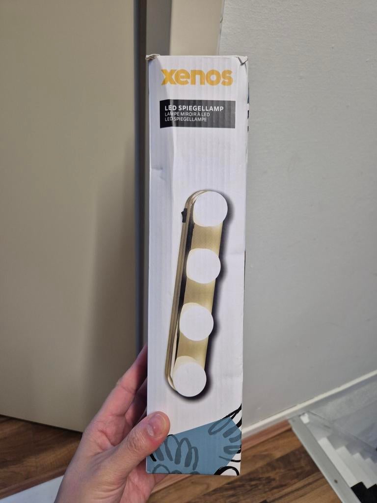 Xenos LED spiegellamp - Nieuw, ongeopend, Ophalen, Zo goed als nieuw, Modern, functioneel