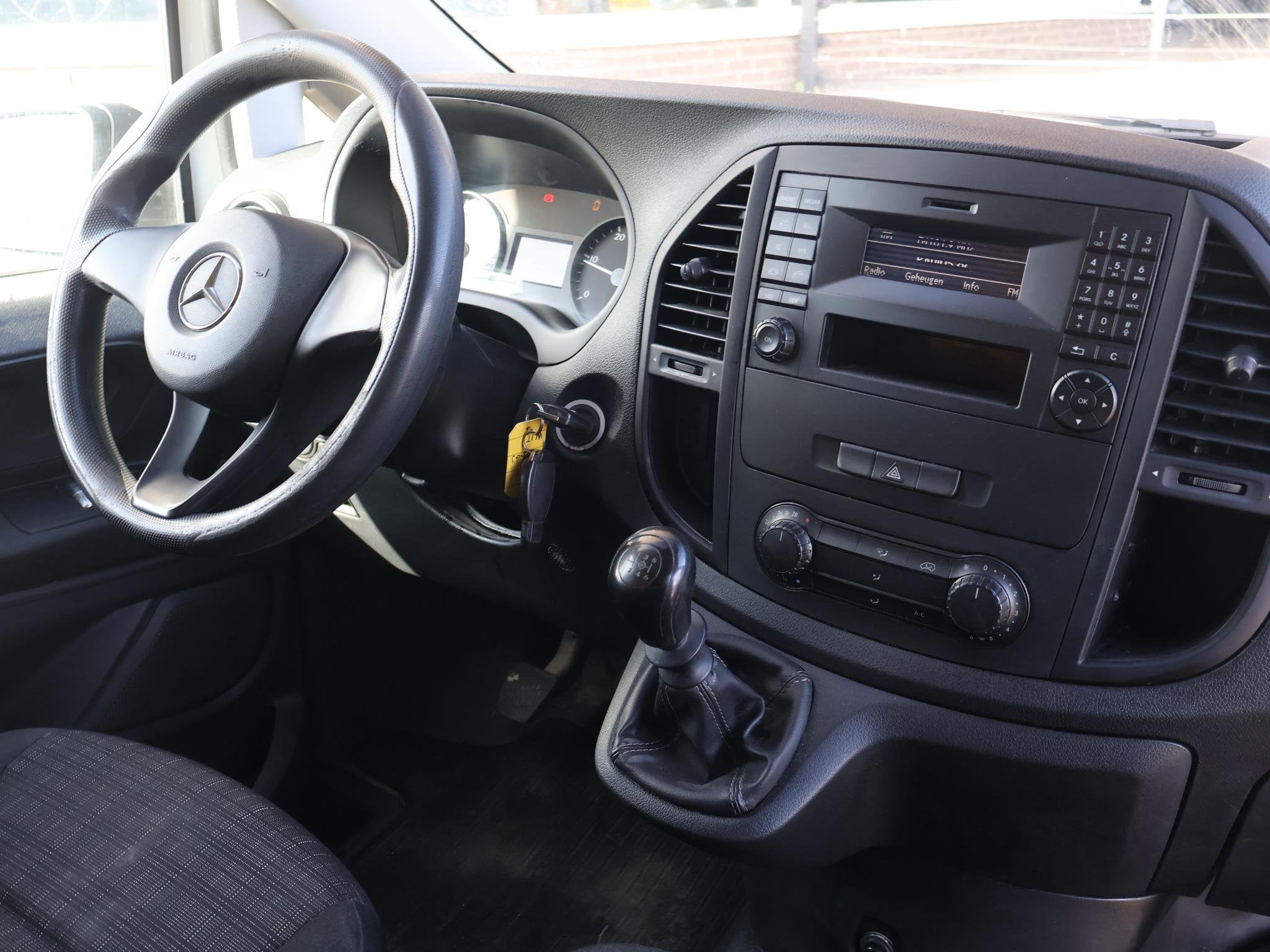 Mercedes-Benz Vito 111 CDI L1H1 + 18 INCH LMV | AIRCO | 3 ZI, Voorwielaandrijving, Stof, Gebruikt, Euro 6