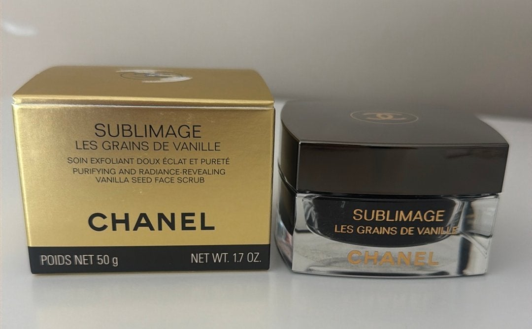 Chanel Sublimage vanilla face scrub 50 gram, Ophalen of Verzenden, Nieuw, Gehele gezicht, Reiniging