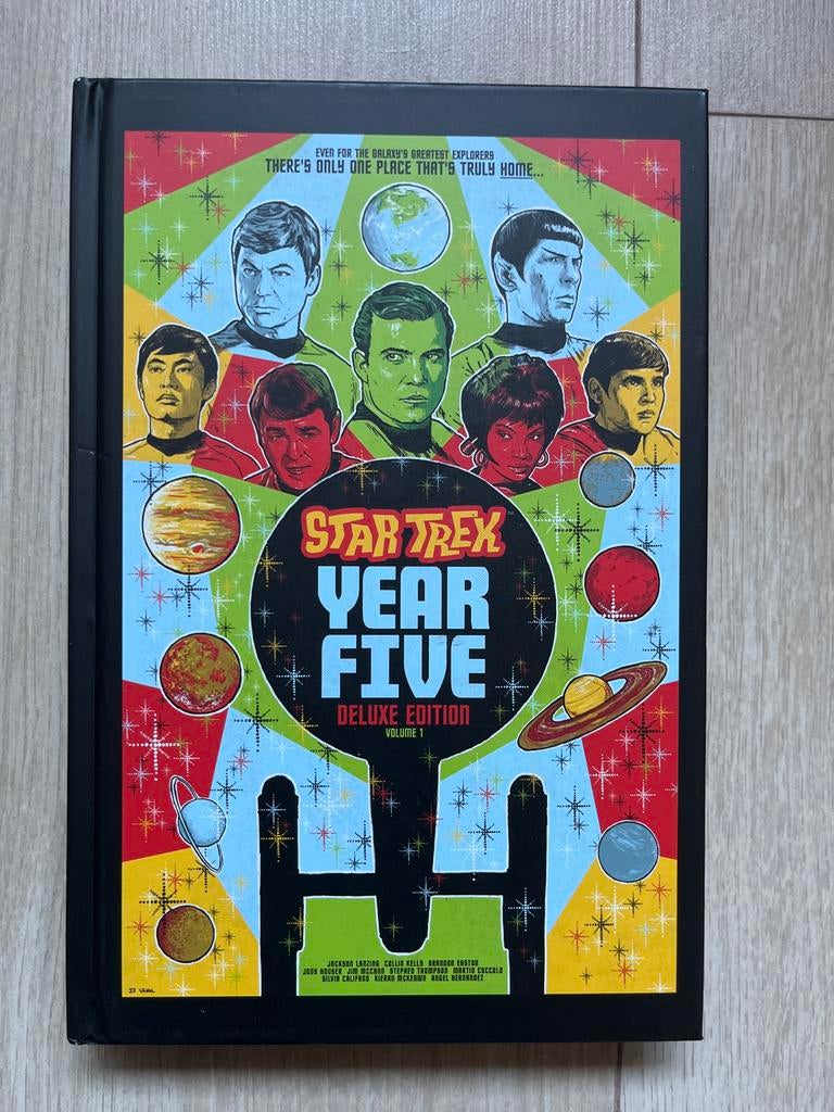 Star Trek Year Five Deluxe Edition Volume 1 Stripboek, Eén stripboek, Ophalen of Verzenden, Zo goed als nieuw