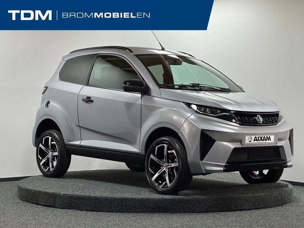Aixam Crossover Premium | Apple carplay | Parkeersensoren, 56 route de Pugny
BP 70112  Aix-les-Bains, FR, Zo goed als nieuw, Aixam@aixam-mega.fr