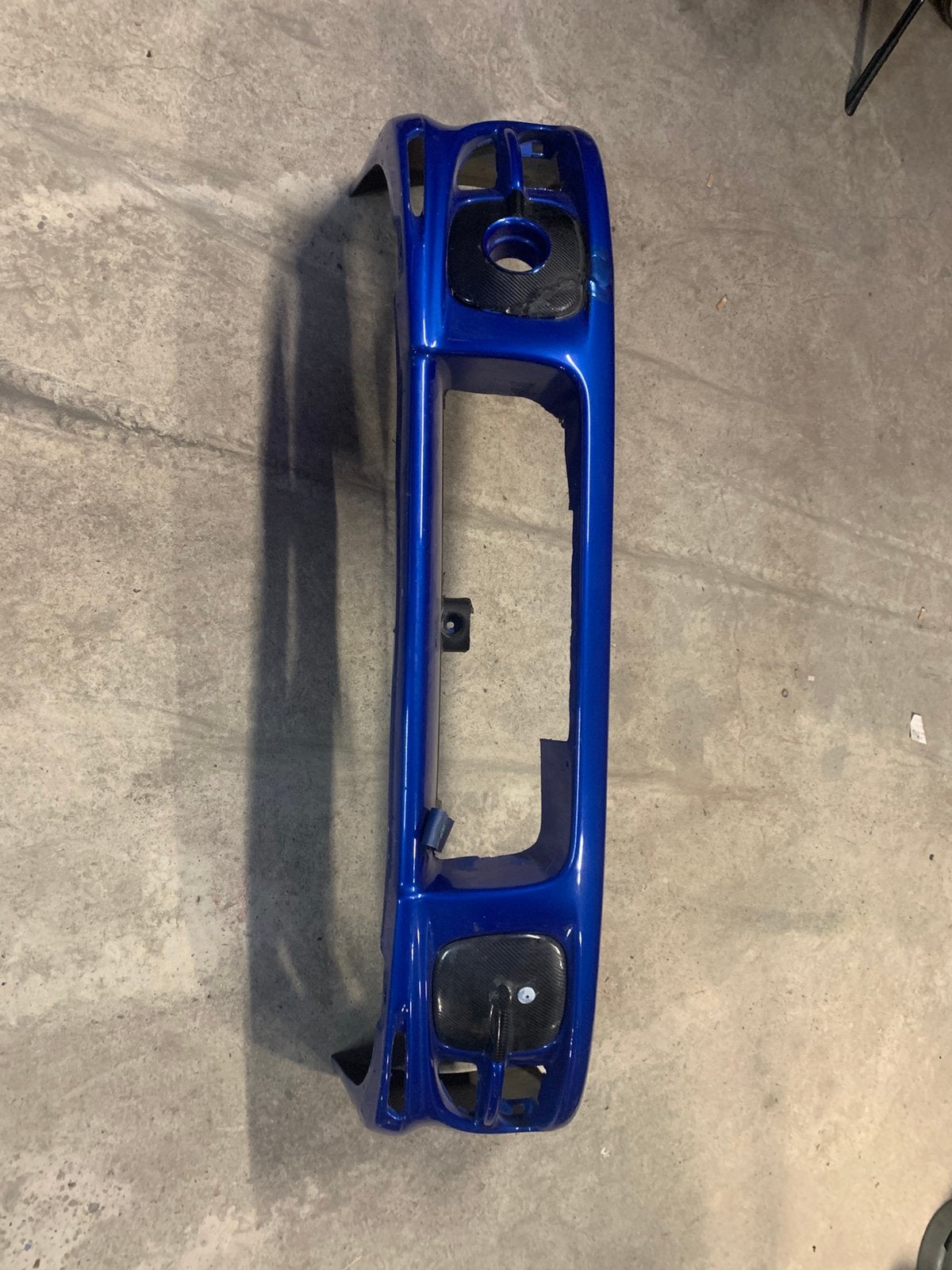 Subaru impreza gtt voorbumper, Auto-onderdelen, Carrosserie en Plaatwerk, Gebruikt, Voor, Bumper, Ophalen