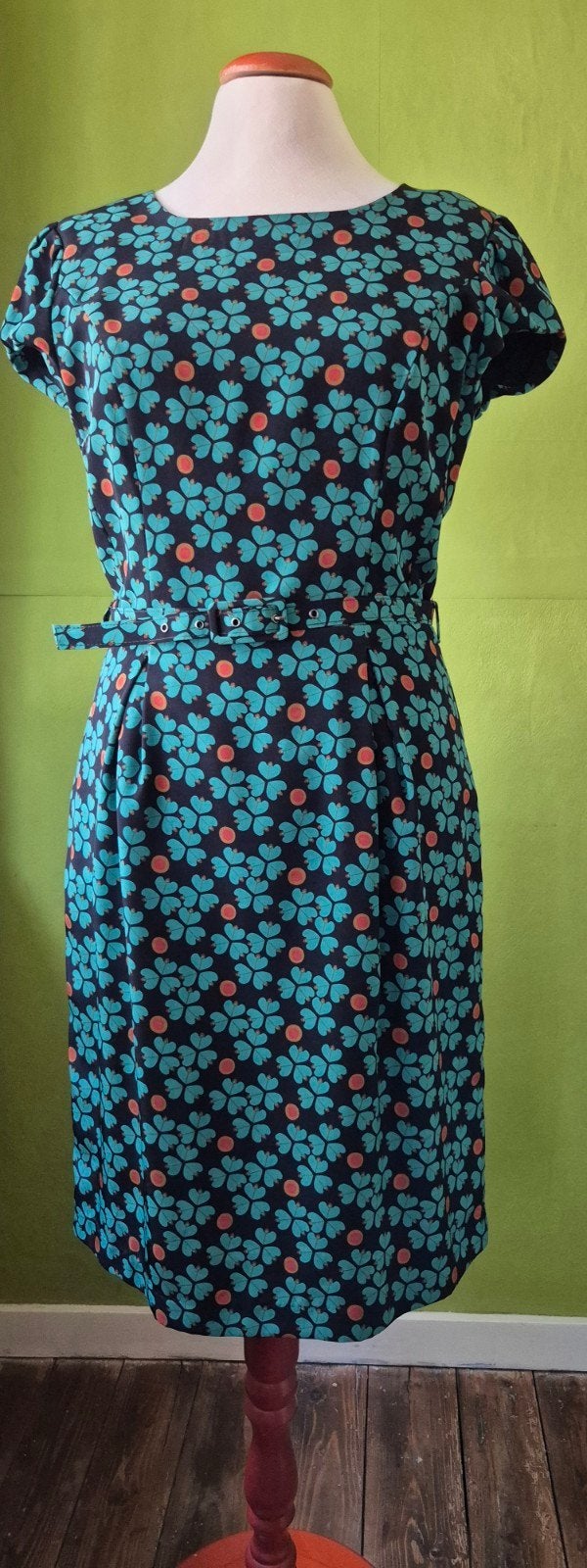 Sarah Lawrence jurk met bloemenprint en riem, maat 38, Maat 38/40 (M), Sarah Lawrence, Meerkleurig, Ophalen of Verzenden